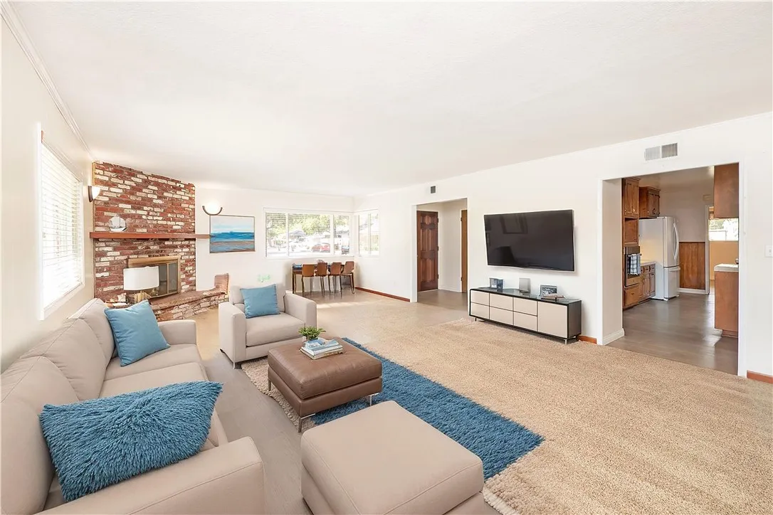 1736 Sumner, Claremont, California 91711 home-pic-4